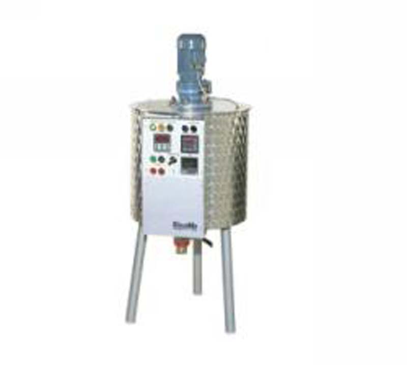 Chocolate tempering machine for large batches